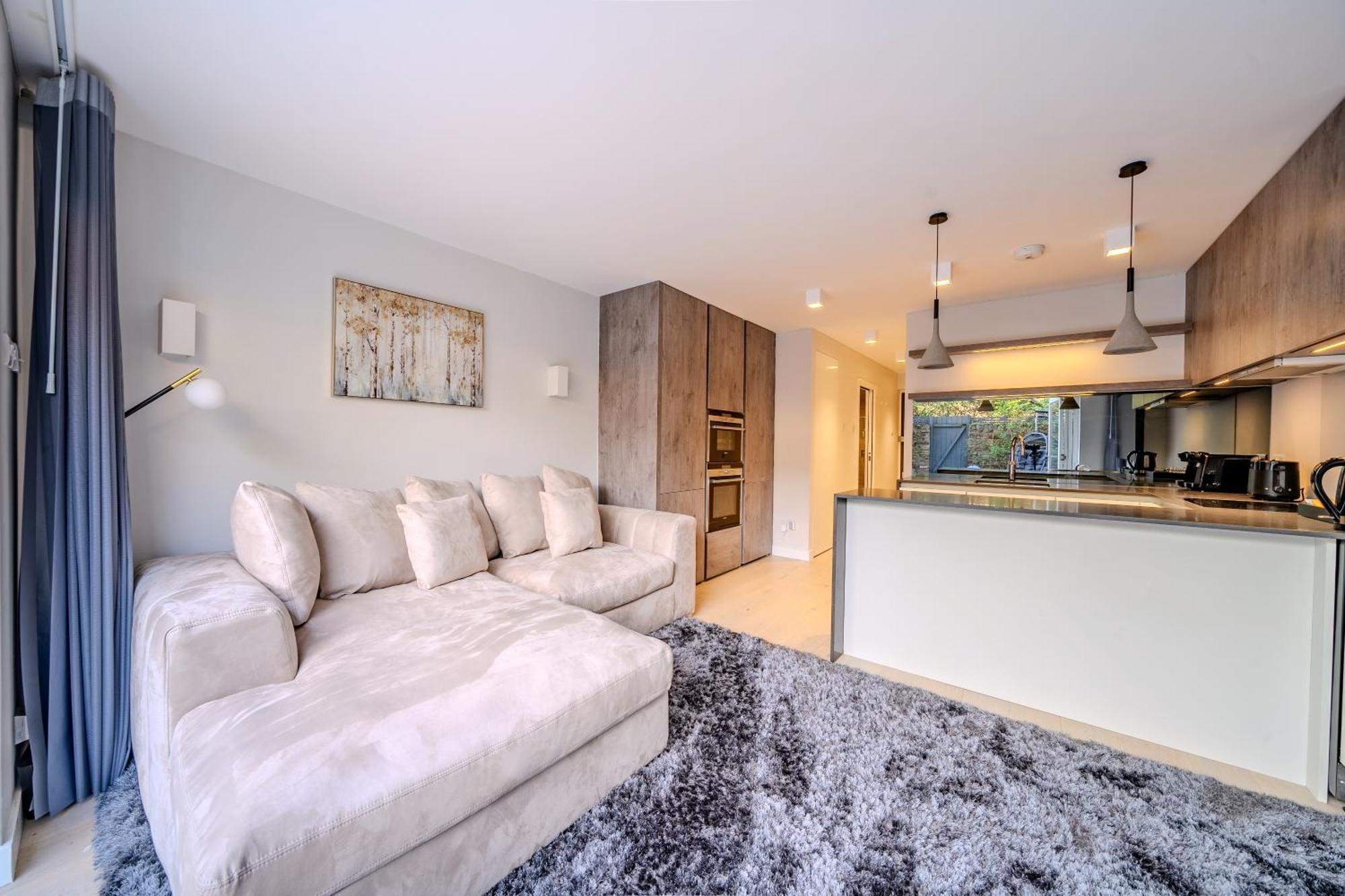 Stunning 1 Bedroom In The Heart Of Apartamento